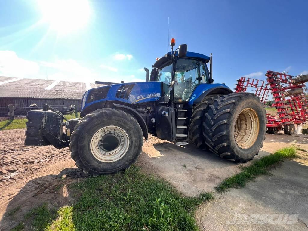 New Holland T8.360 トラクター