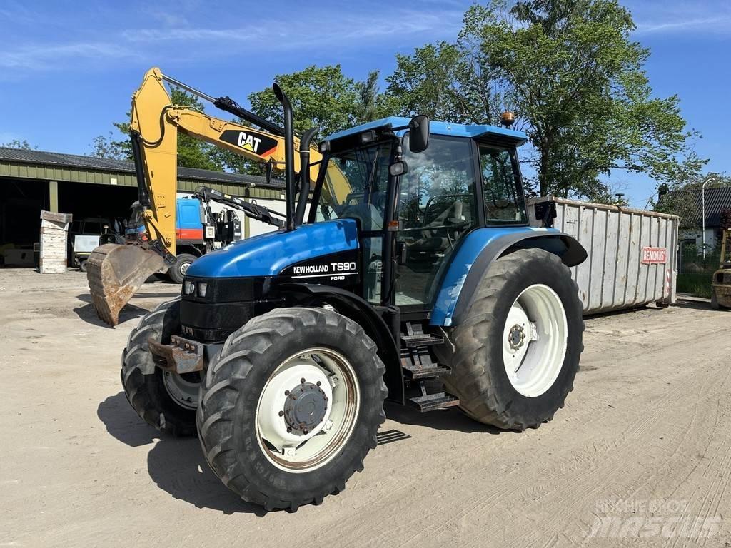 New Holland TS 90 トラクター