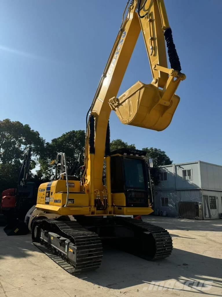 Komatsu PC 200-8 大型油圧ショベル12t以上（パワーショベル・ユンボ）