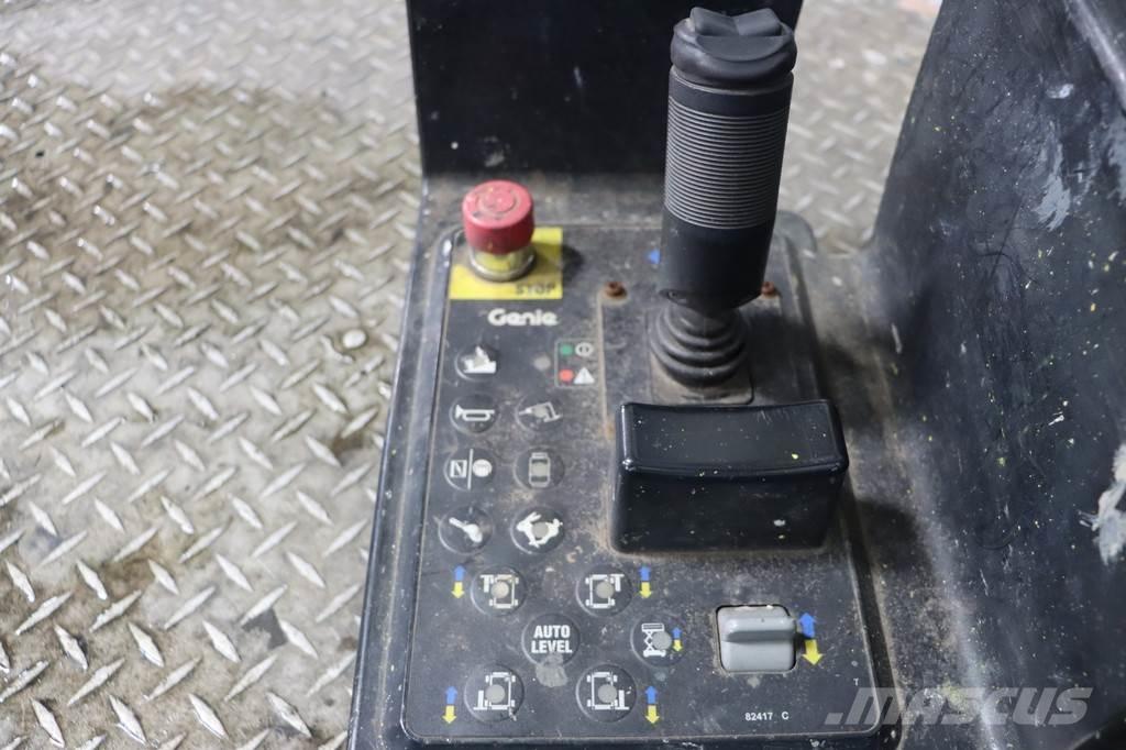 Genie GS2668RT シザースリフト