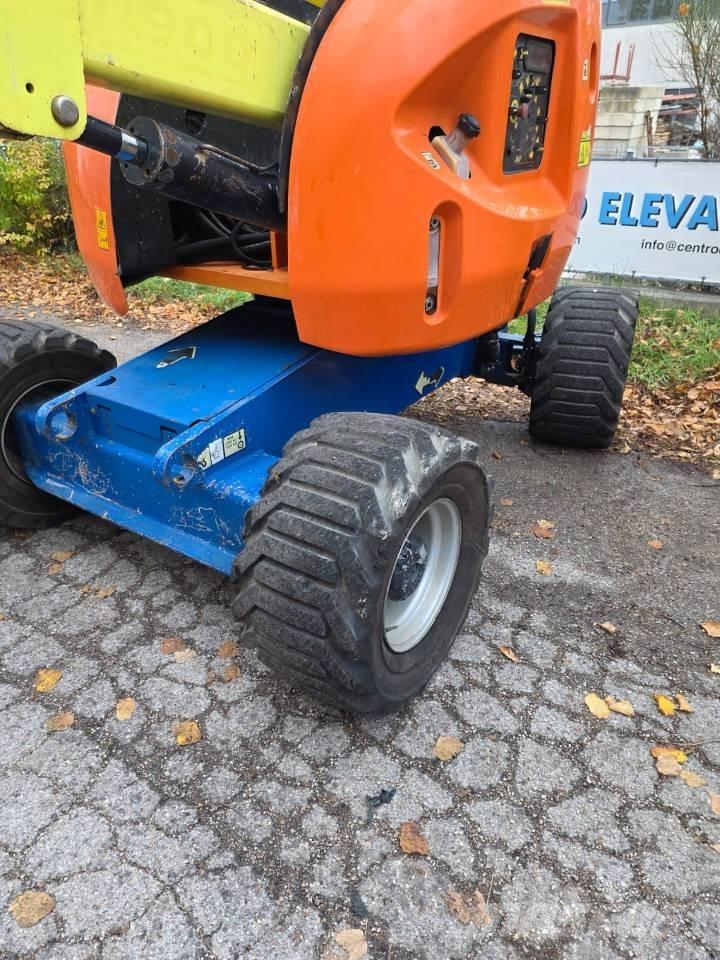 JLG 450 AJ ブームリフト　屈伸型