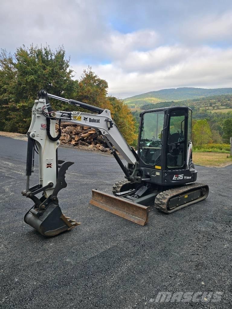 Bobcat E35 ミニ油圧ショベル 7t以下（ミニユンボ・ミニディガー）