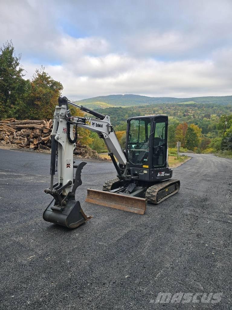 Bobcat E35 ミニ油圧ショベル 7t以下（ミニユンボ・ミニディガー）
