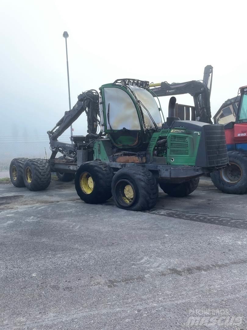 John Deere 1210E フォワーダー