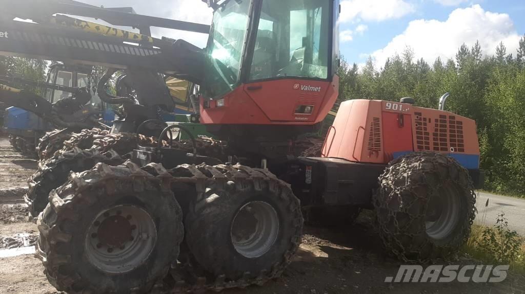 Valmet 901.2 ハーベスター