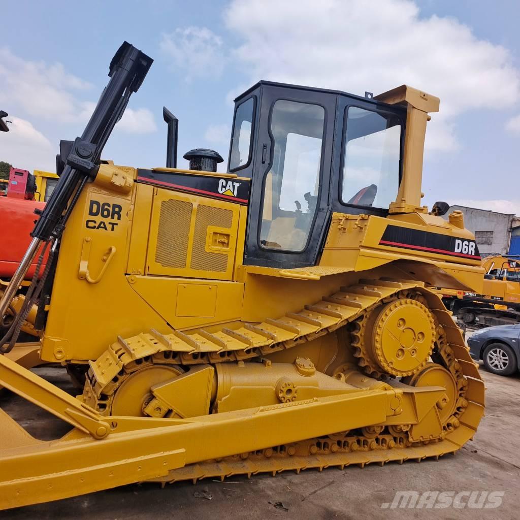 CAT D 6 R ブルドーザー