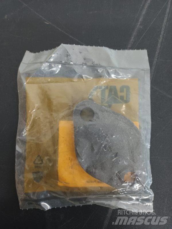 CAT COVER 4W-9890 シャーシ及びサスペンション