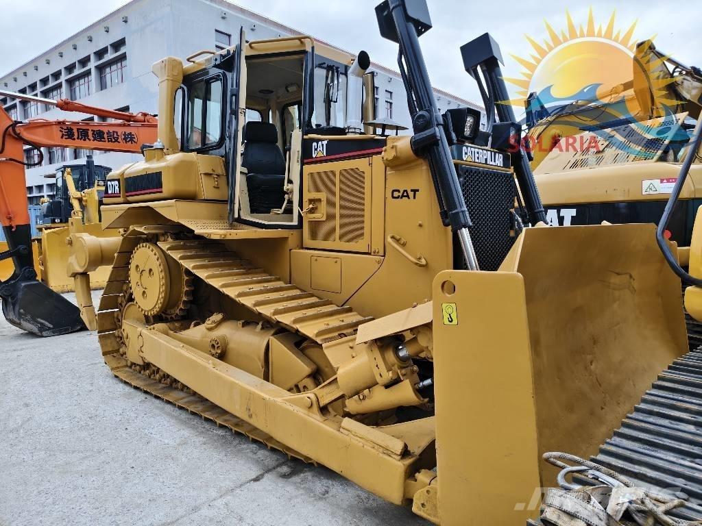 CAT D 7 R ブルドーザー