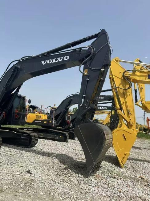 Volvo EC 300 大型油圧ショベル12t以上（パワーショベル・ユンボ）