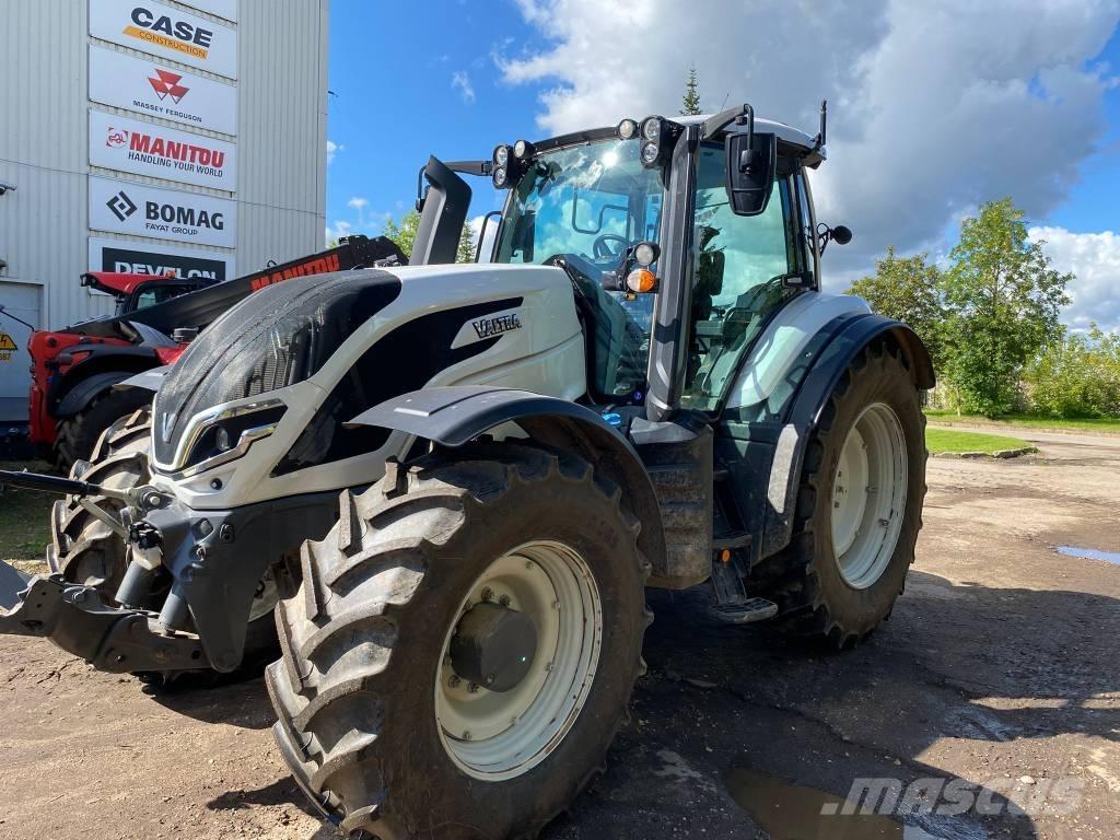 Valtra T 235 トラクター