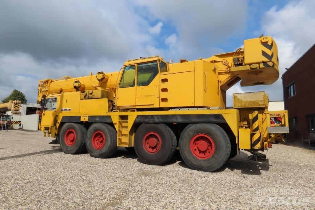 Liebherr LTM 1070-1 オールテレーンクレーン