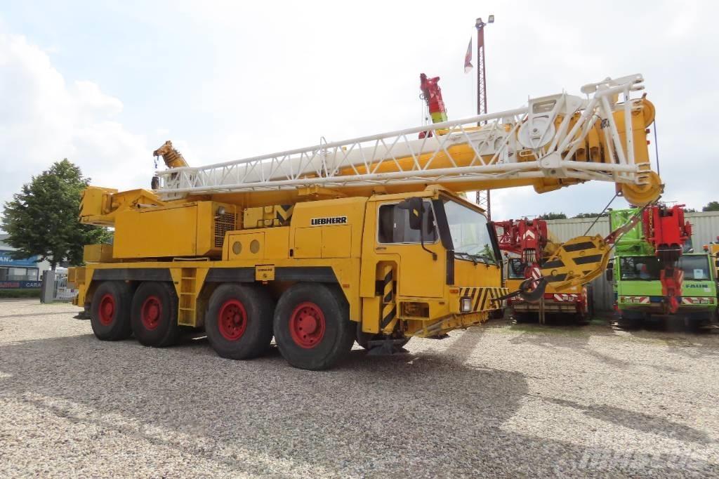 Liebherr LTM 1070-1 オールテレーンクレーン