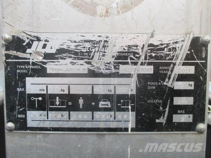 JLG Toucan Junior 8 垂直昇降型リフト