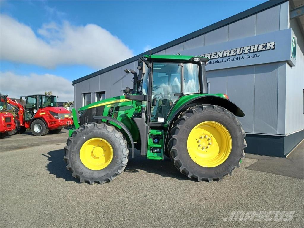 John Deere 6110M トラクター