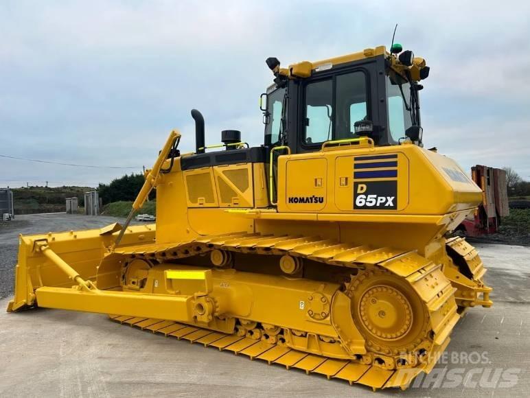 Komatsu D 65PX-18 ブルドーザー