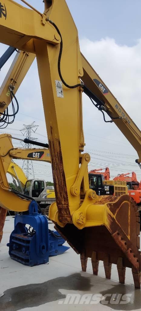 Komatsu PC 450 LC-7 大型油圧ショベル12t以上（パワーショベル・ユンボ）