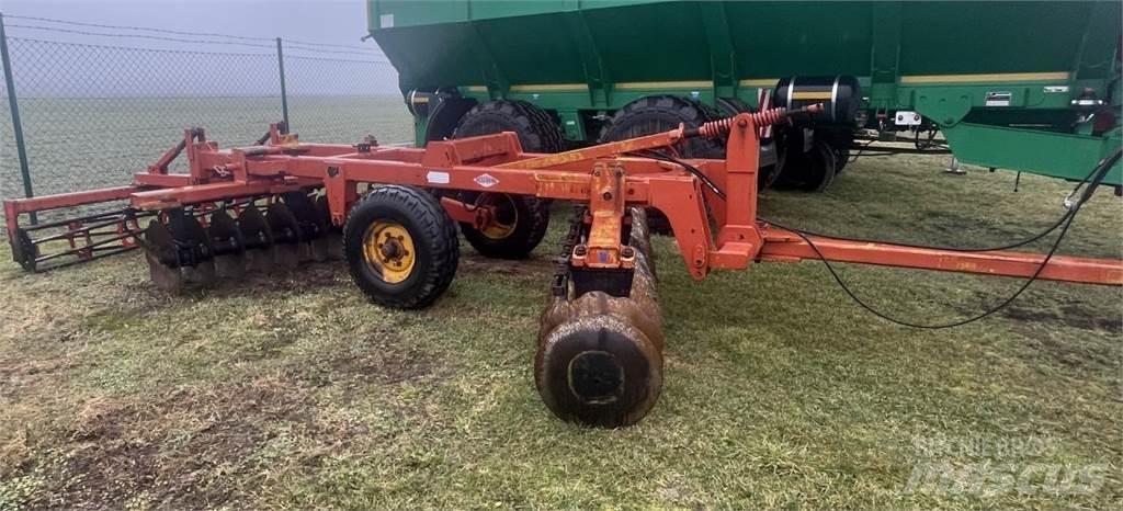 Kuhn SE 300 ディスクハロー