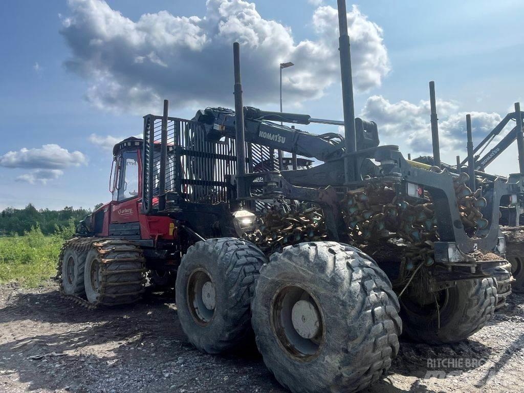 Komatsu 895 フォワーダー