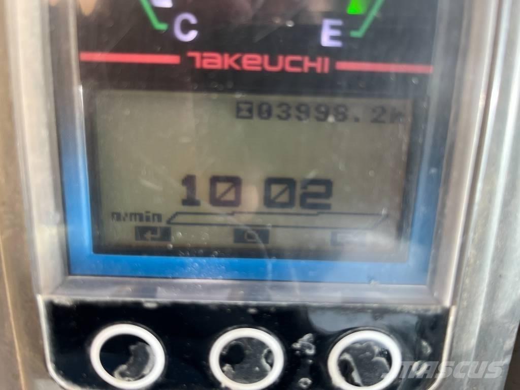 Takeuchi TB 225 ミニ油圧ショベル 7t以下（ミニユンボ・ミニディガー）