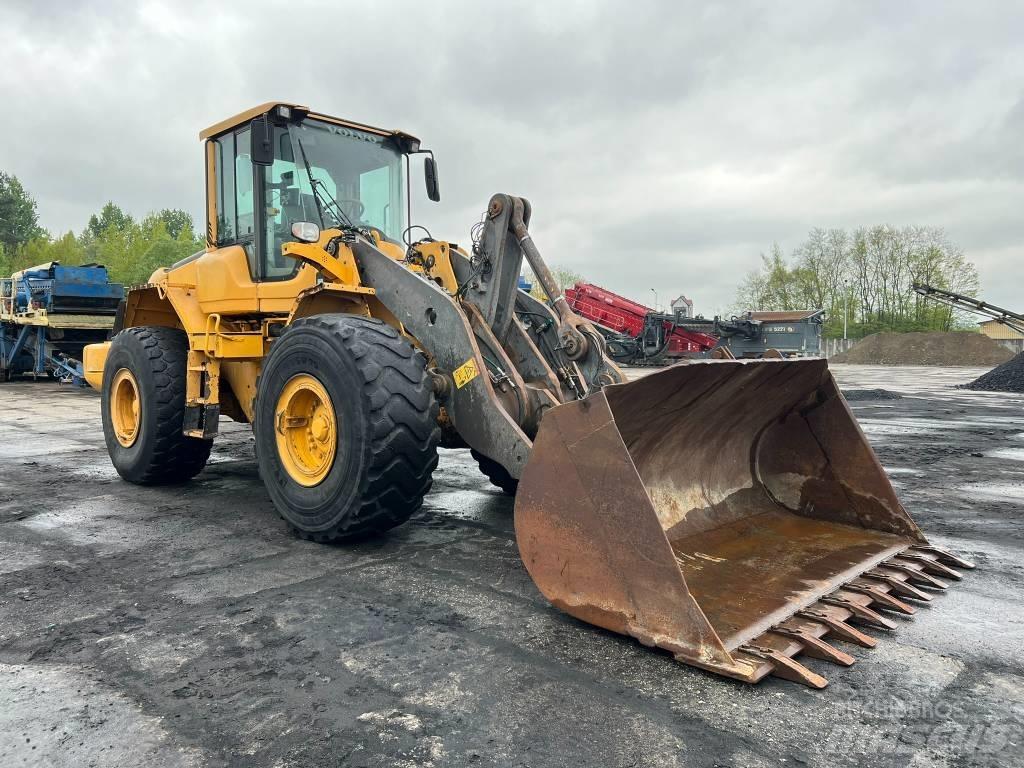 Volvo L 120 F ホイールローダー・タイヤショベル