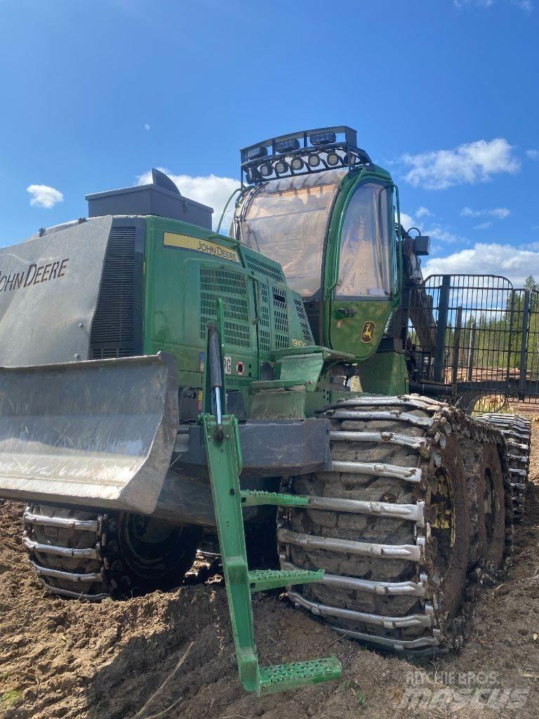 John Deere 1910G フォワーダー