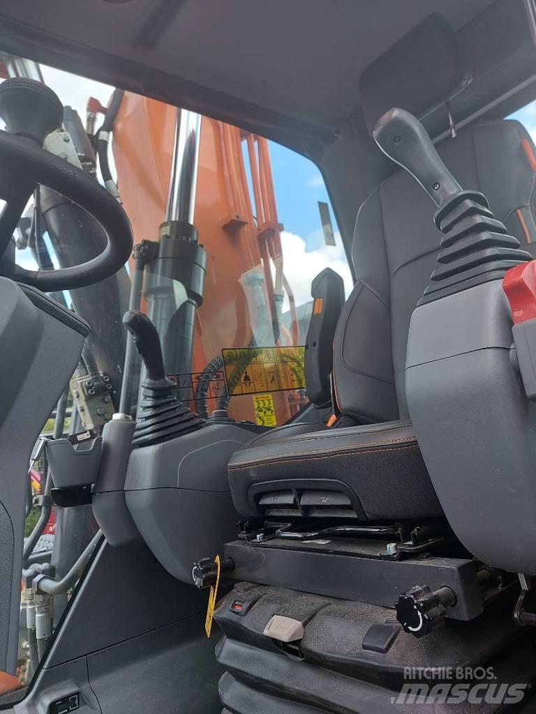 Develon DX 170 W-7 ホイール式油圧ショベル（パワーショベル・ユンボ・バックホー）