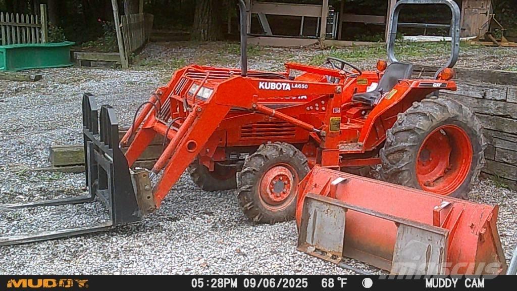 Kubota 3650 トラクター