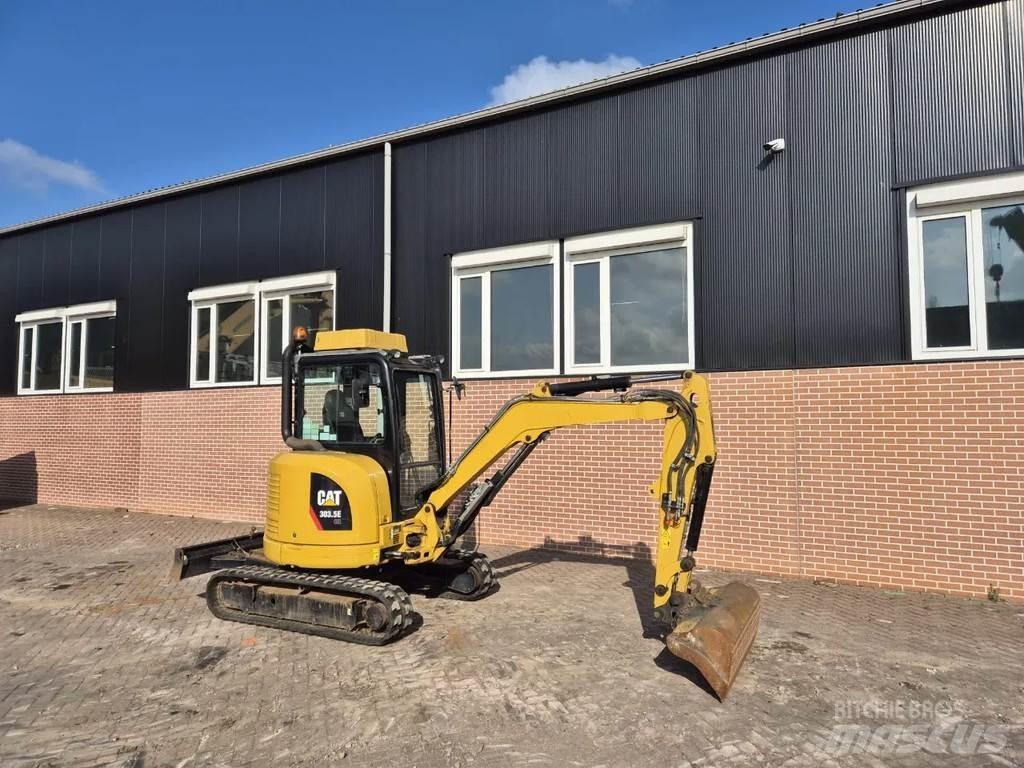 CAT 303.5ECR ミニ油圧ショベル 7t以下（ミニユンボ・ミニディガー）