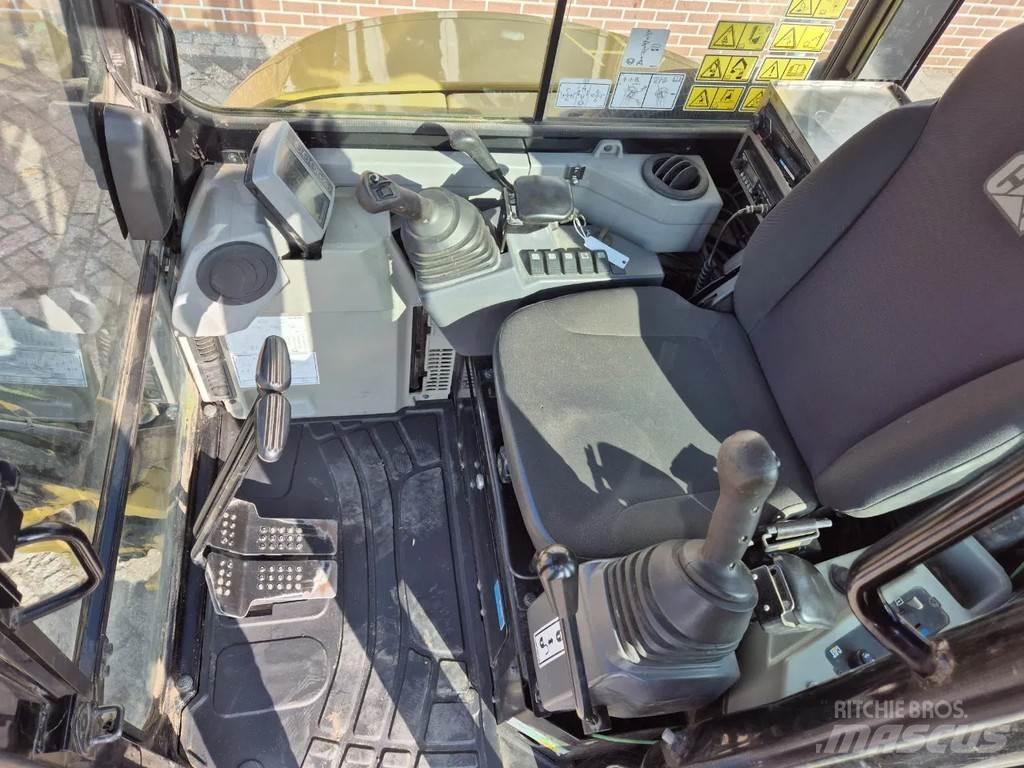 CAT 303.5ECR ミニ油圧ショベル 7t以下（ミニユンボ・ミニディガー）