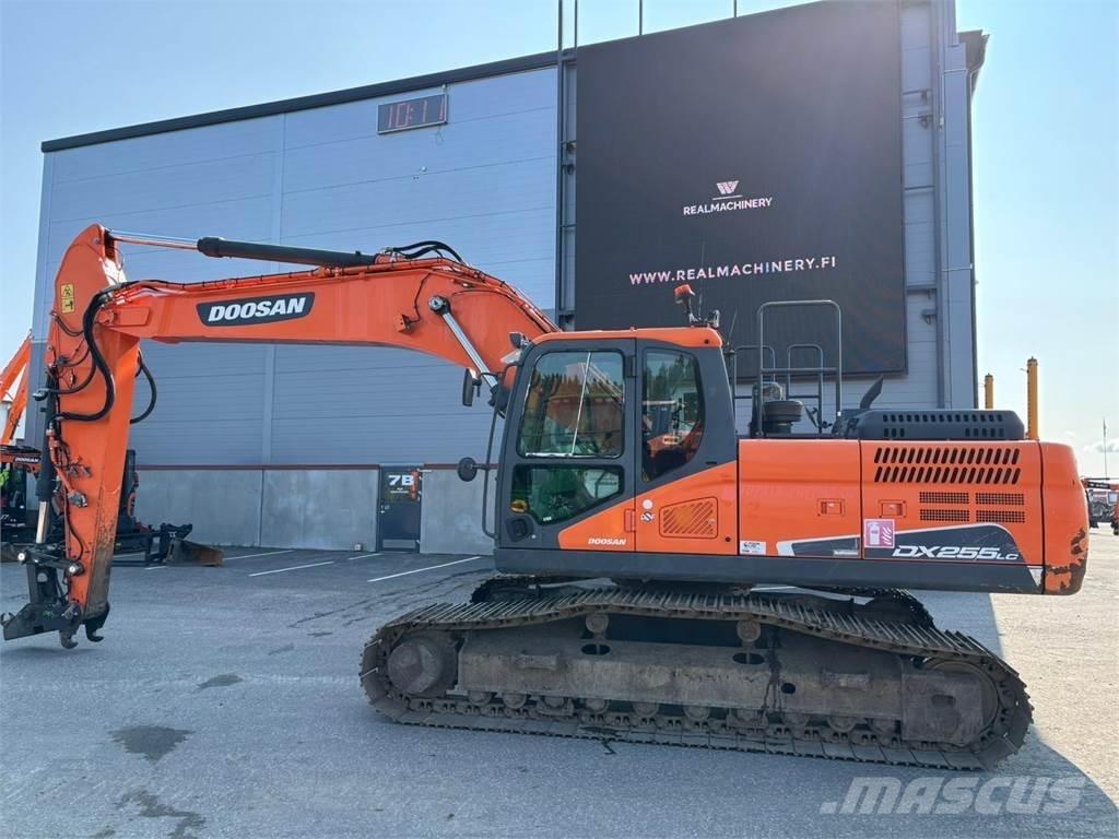 Doosan DX255LC-5 大型油圧ショベル12t以上（パワーショベル・ユンボ）