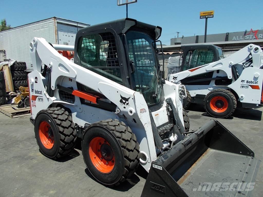 Bobcat S770 スキッドステアローダー
