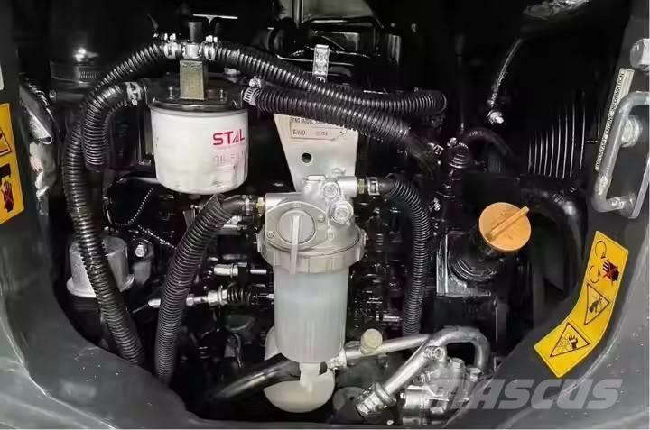 Komatsu PC 35 ミニ油圧ショベル 7t以下（ミニユンボ・ミニディガー）