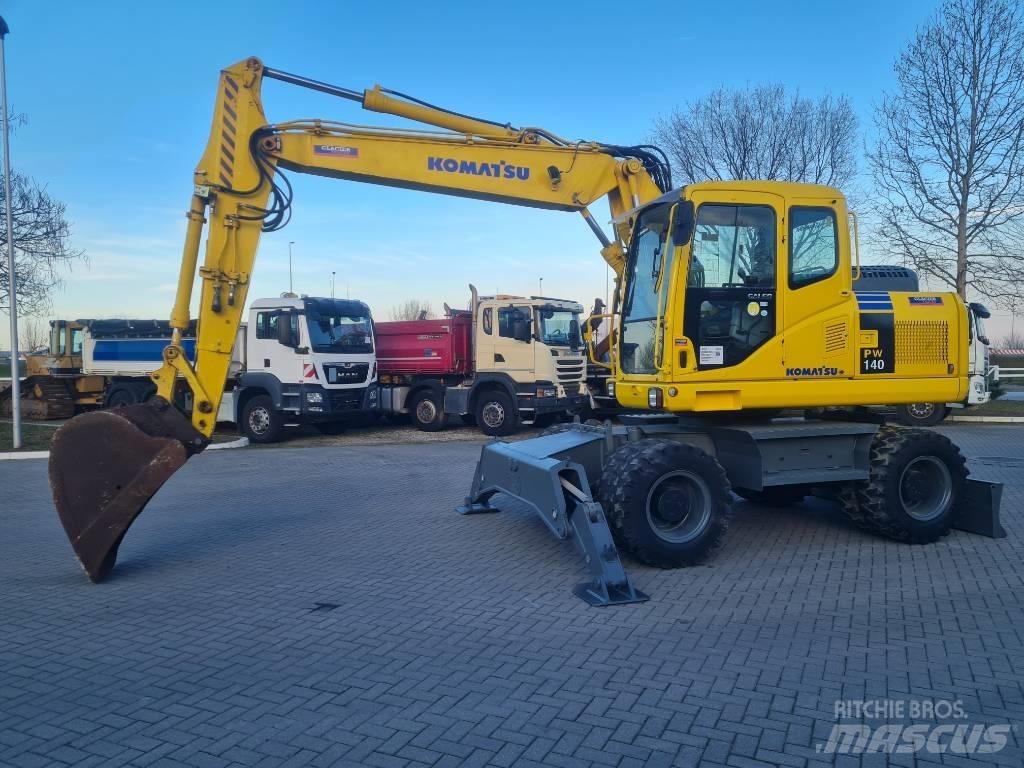 Komatsu PW 140-7 ホイール式油圧ショベル（パワーショベル・ユンボ・バックホー）