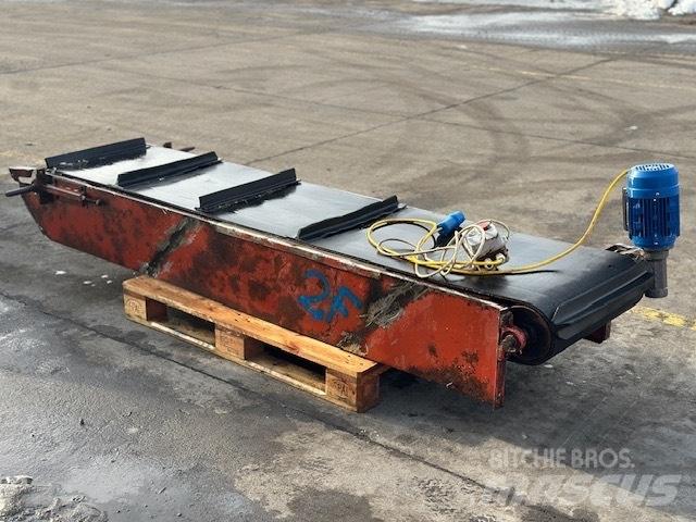 Terex Finlay 2500 mm コンベアー