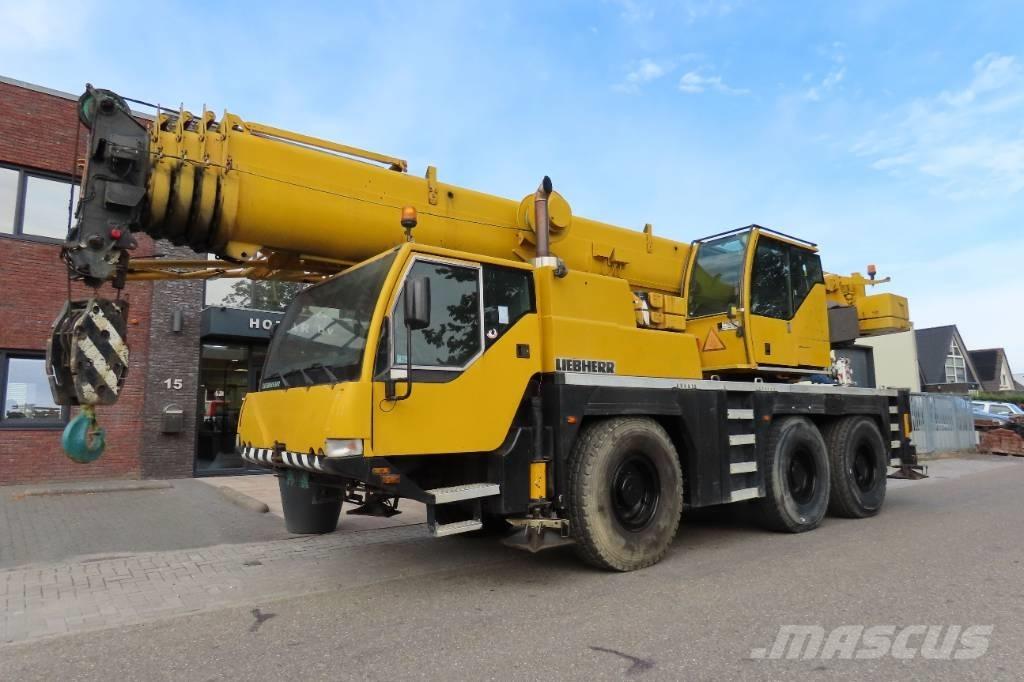 Liebherr LTM 1055-1 オールテレーンクレーン