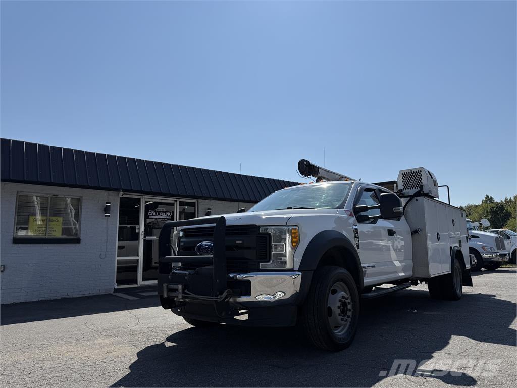 Ford F550 多目的／汎用車両