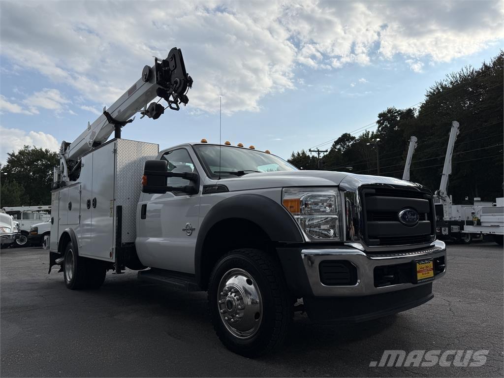 Ford F550 多目的／汎用車両