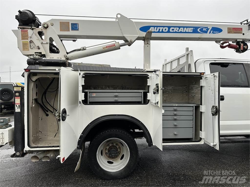 Ford F550 多目的／汎用車両