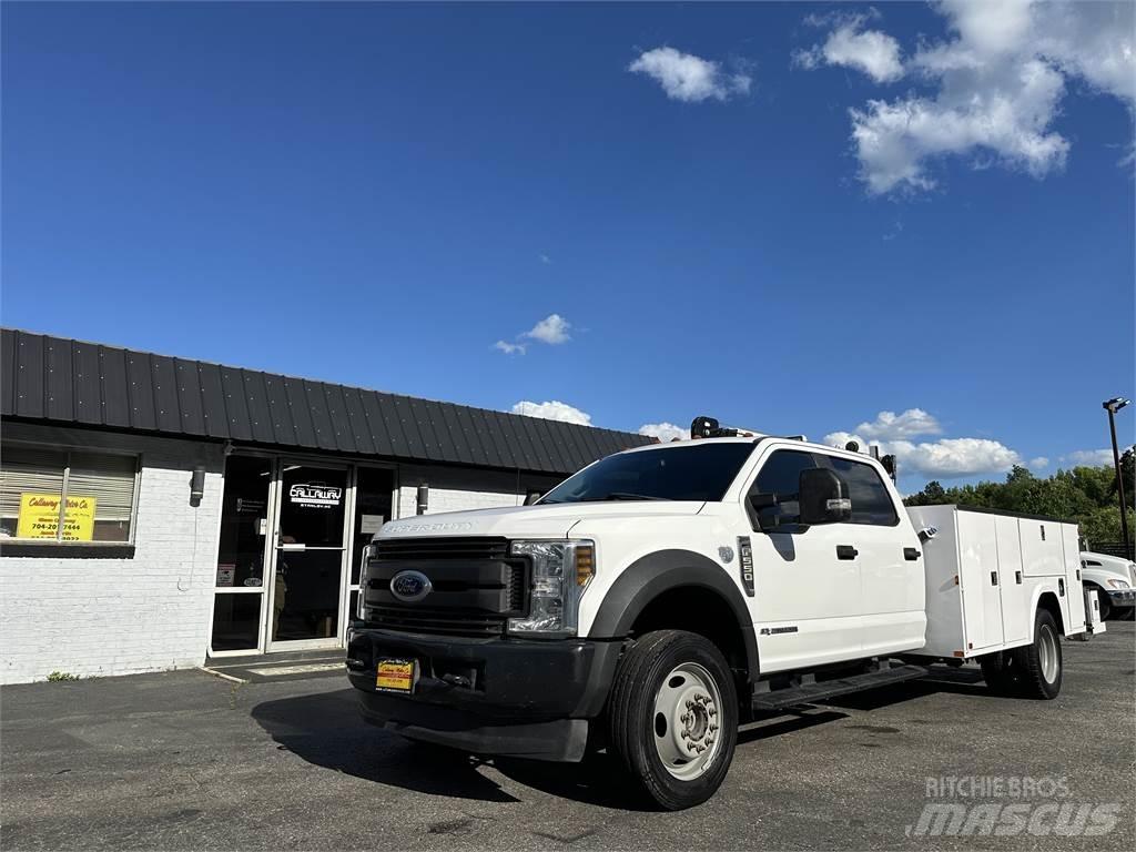 Ford F550 多目的／汎用車両