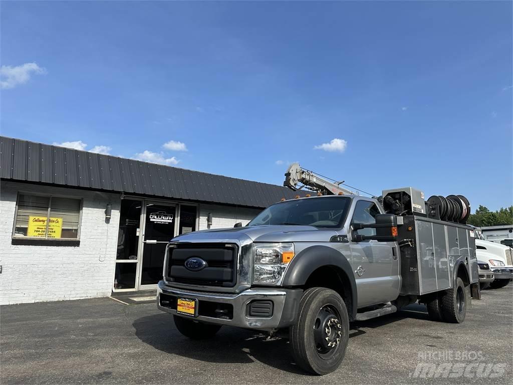 Ford F550 多目的／汎用車両
