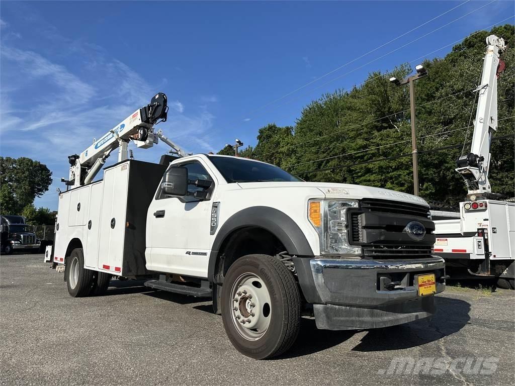 Ford F550 多目的／汎用車両