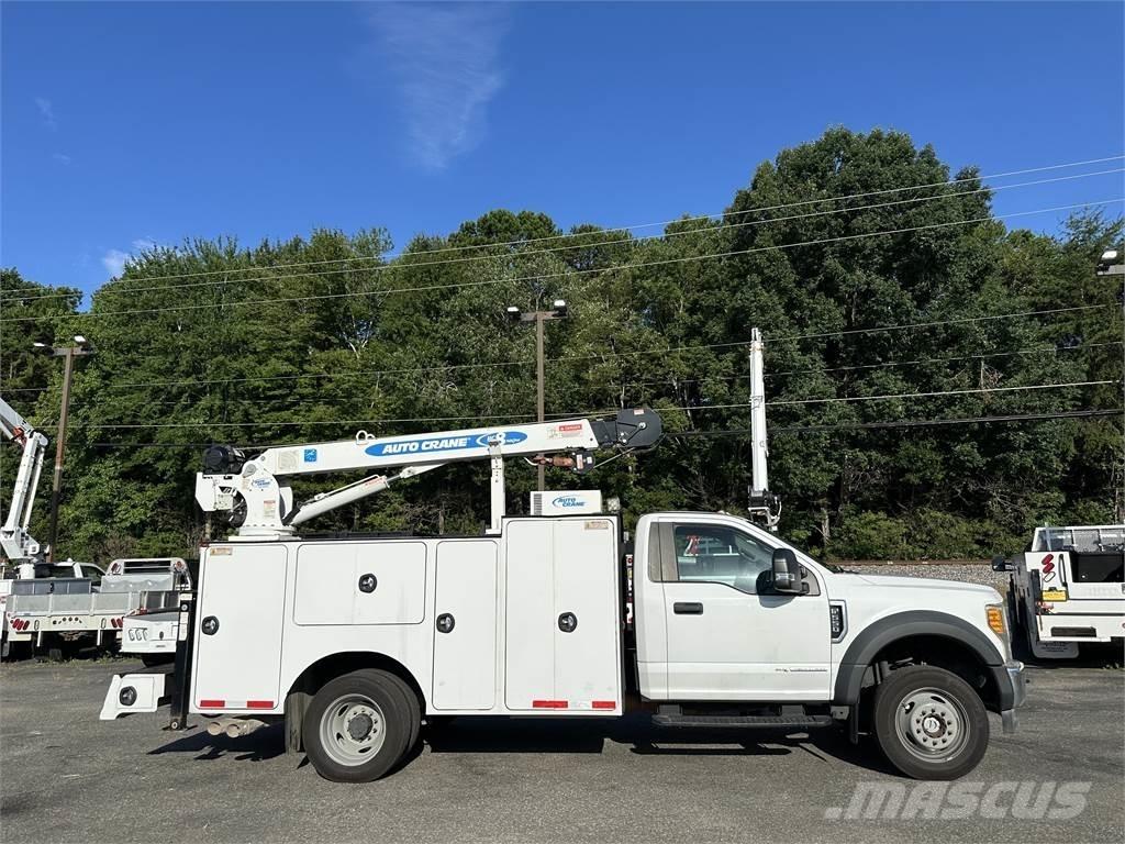 Ford F550 多目的／汎用車両