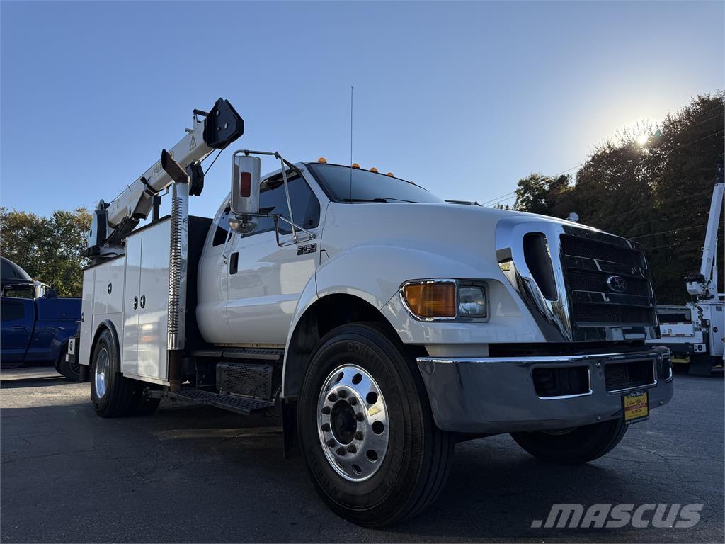 Ford F750 多目的／汎用車両