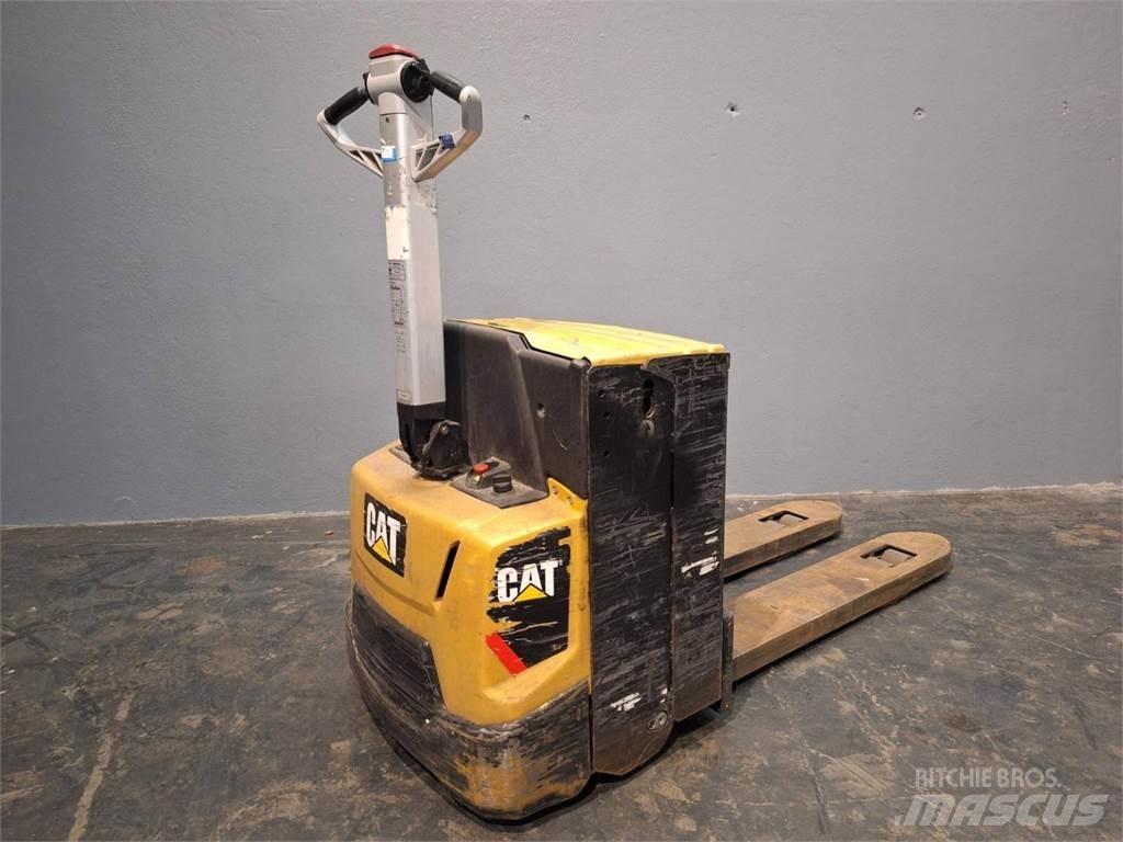 CAT NPP20N2E ウォーキンフォークリフト