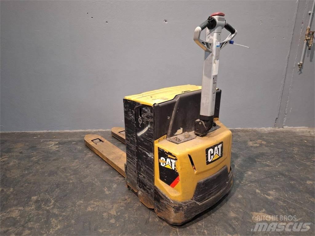 CAT NPP20N2E ウォーキンフォークリフト