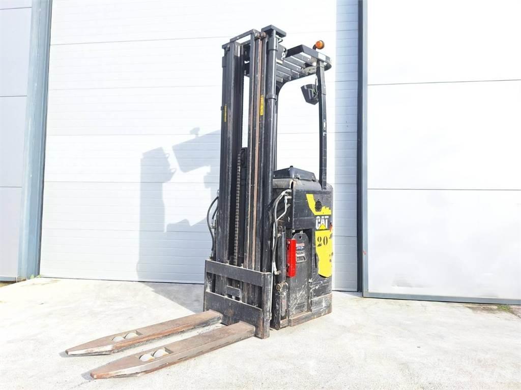 CAT NSR16N 自走式スタッカー