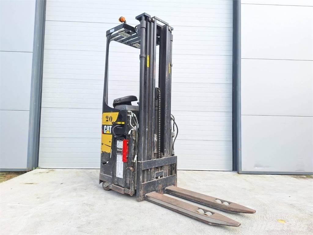 CAT NSR16N 自走式スタッカー