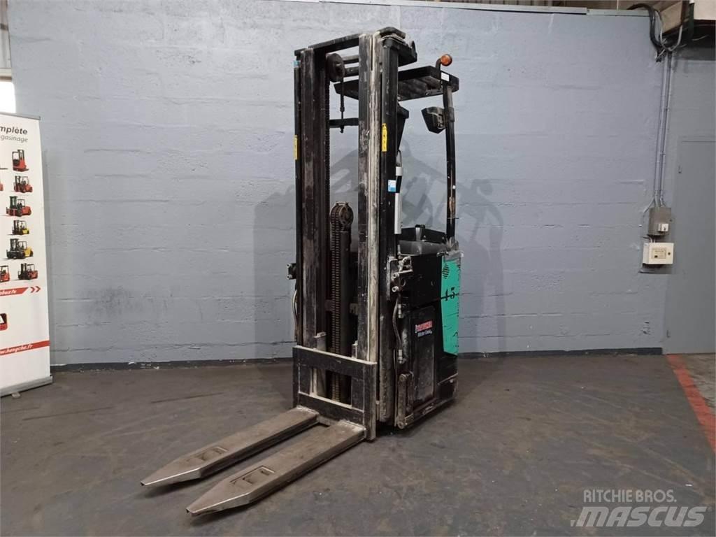 CAT NSR20N 自走式スタッカー
