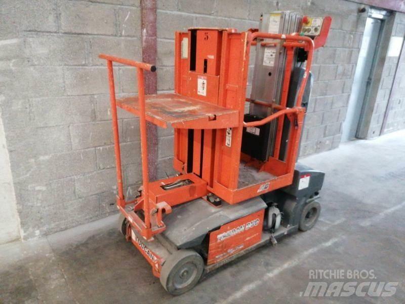 JLG TOUCAN DUO その他リフトとプラットフォーム