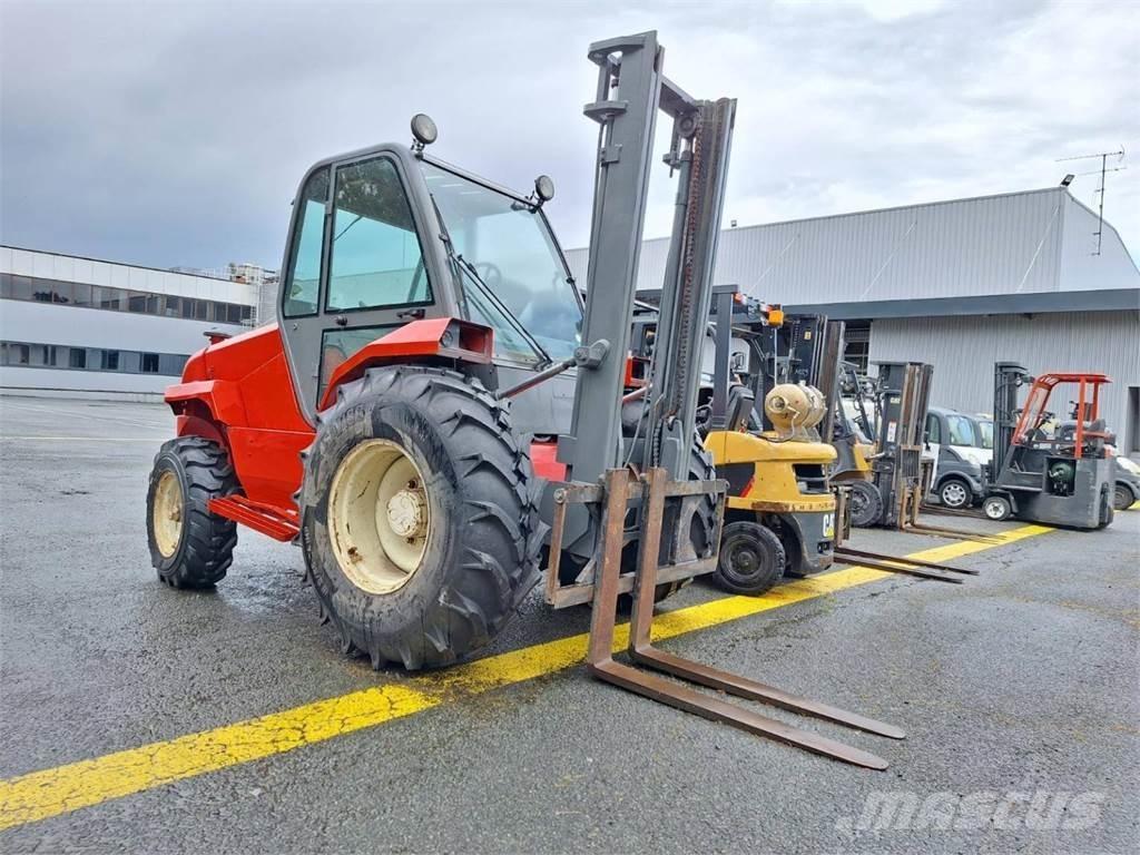 Manitou M30.2 ラフターテレントラック